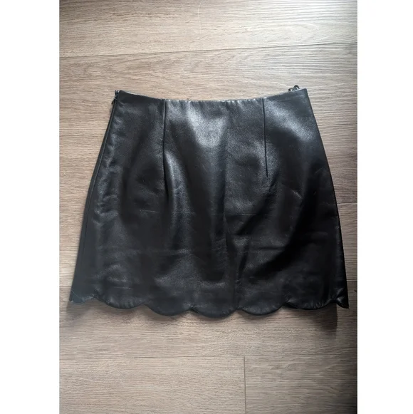 NWT Miu Miu | Black Nappa Leather Scallop Mini Skirt IT40 US4 (MPD632) - Picture 4 of 13